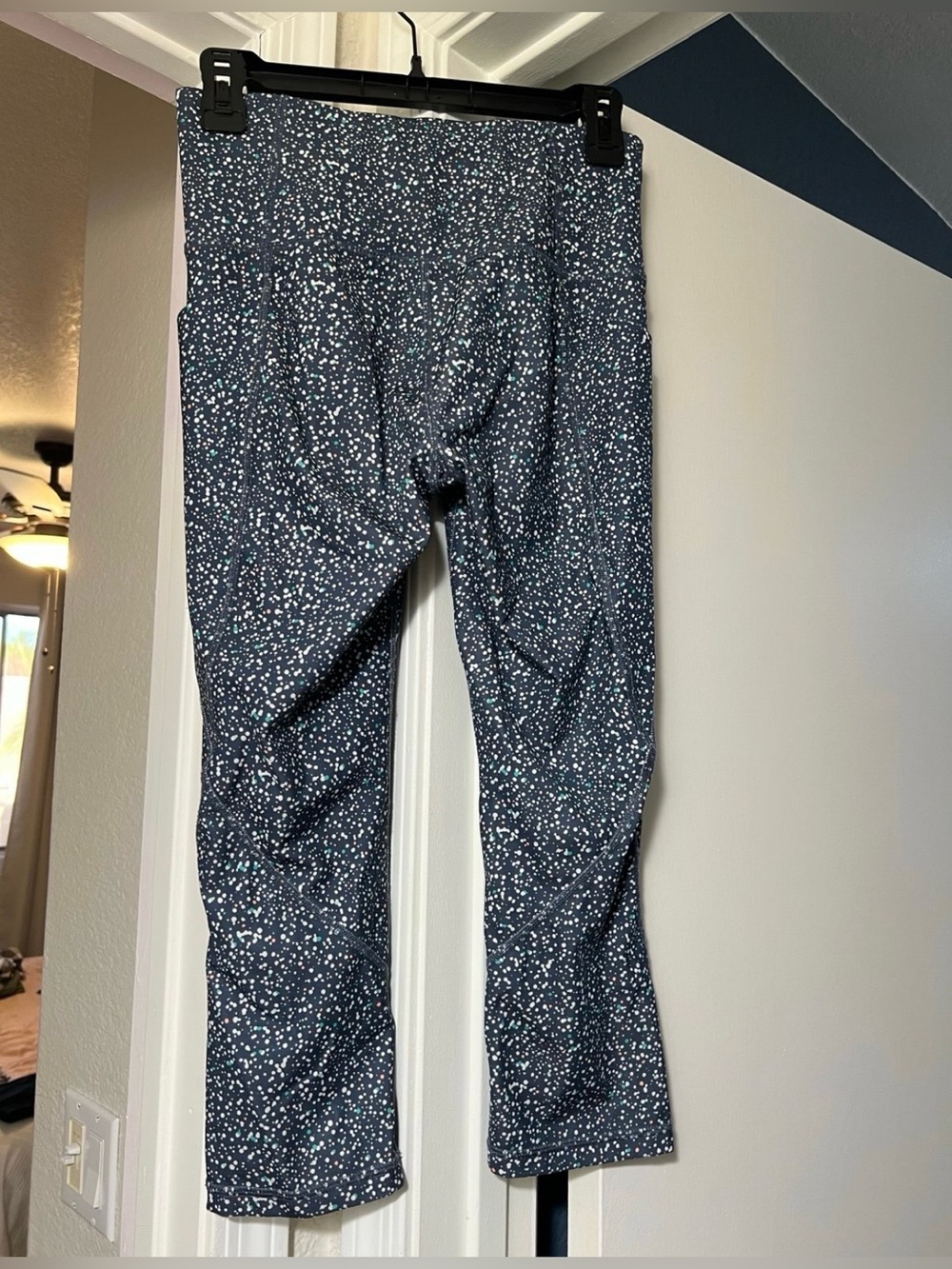 Capris - Picture 5 of 6